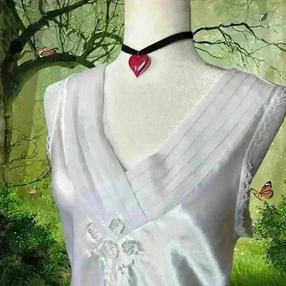 Coquette Satin White Floral Cami - Picture 3 of 10